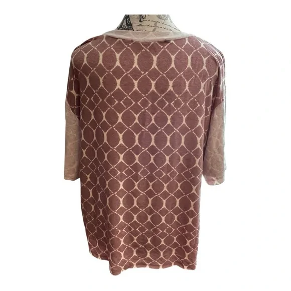 NWOT Chic Women's Long Sleeve Top - Mauve and Cream - Picture 2 of 4